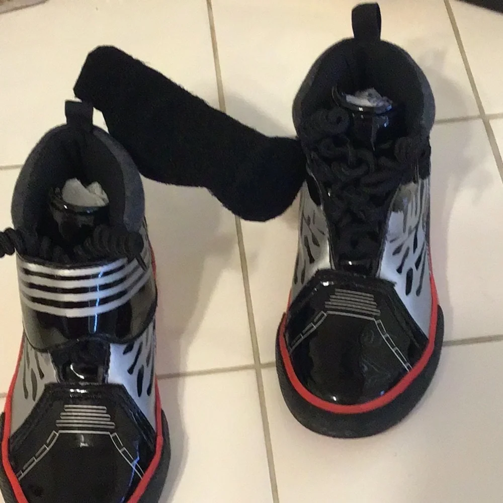 ‘Disney-Kylo Ren’ The Force Awakens Velcro-Strap Hi-Top Sneakers (#6) - Picture 4 of 8